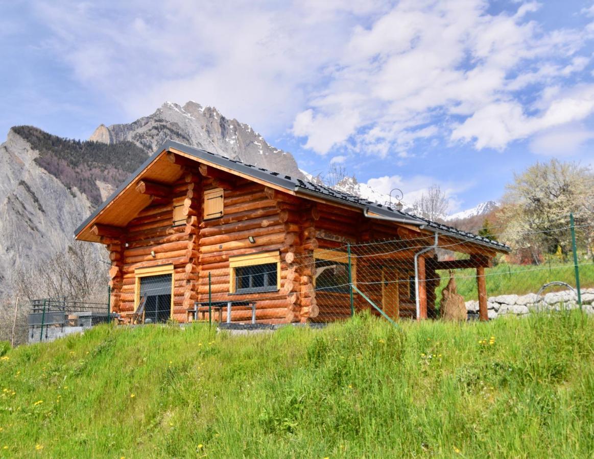 Вилла L'Etoile Du Berger Saint-Martin-de-la-Porte Экстерьер фото